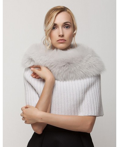 Short Pocho with fox collar