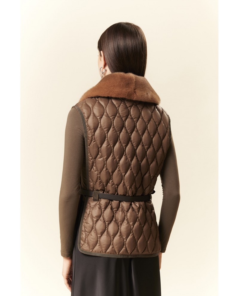 BUN 96| Gilet trapuntato con colletto in pelliccia