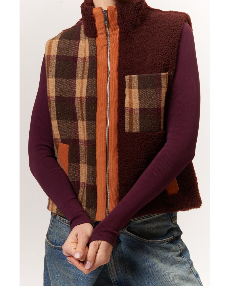 CAPSULE BUN 164 | Gilet in montone